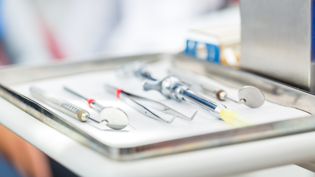 What’s the Difference Between Routine Cleaning & Periodontal Maintenance?